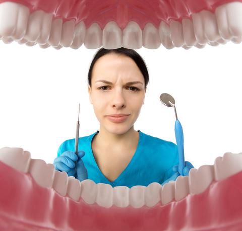 What Is Considered A Dental Emergency And How Should One Respond?