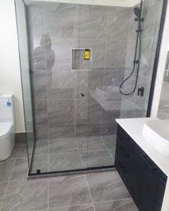 Affordable Bathroom Makeover: Smart Tile Selection Tips